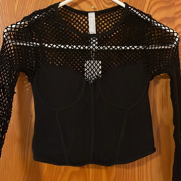 NWT Long Sleeve Fishnet Crop Top (S/M) - Picture 3 of 7